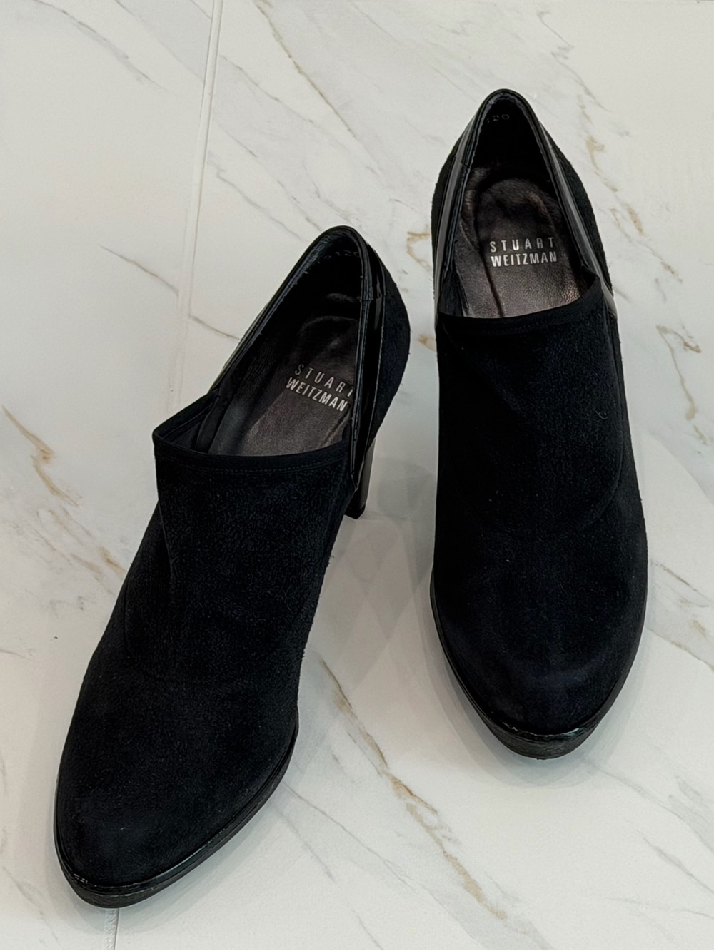 Stunning Stuart Weitzman “Upward” Black Suede Booties, Size M 7.5